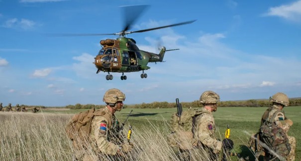 18 nouveaux hélicoptères d’élite NH90 FS pour nos Forces