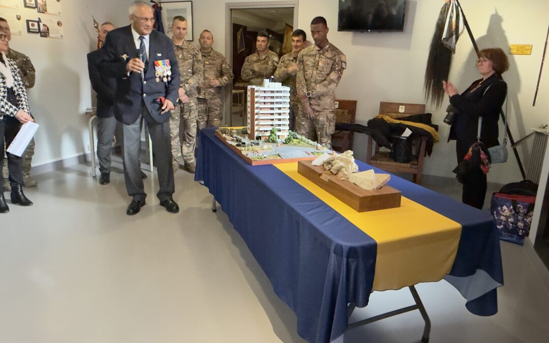 31 Mars 2026: La Maquette du Drakkar entre en Salle d’Honneur